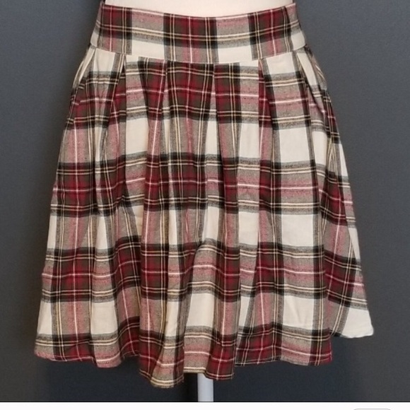 🍂🍁 Fall Dolls Kill Inspired Freestyle Revolution Tartan Plaid Skirt Sz Jr L - Picture 2 of 2